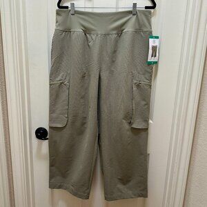SAGE Collective Women's Wide Leg Cropped Cargo Pant Size XL Light Olive Green